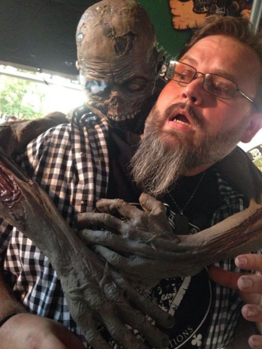 Undead Hugger